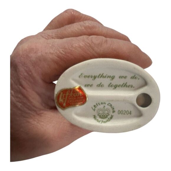 Lefton China 2 Everything We Do We Do Together 00204 Girls Playing With Kittens - Picture 11 of 14